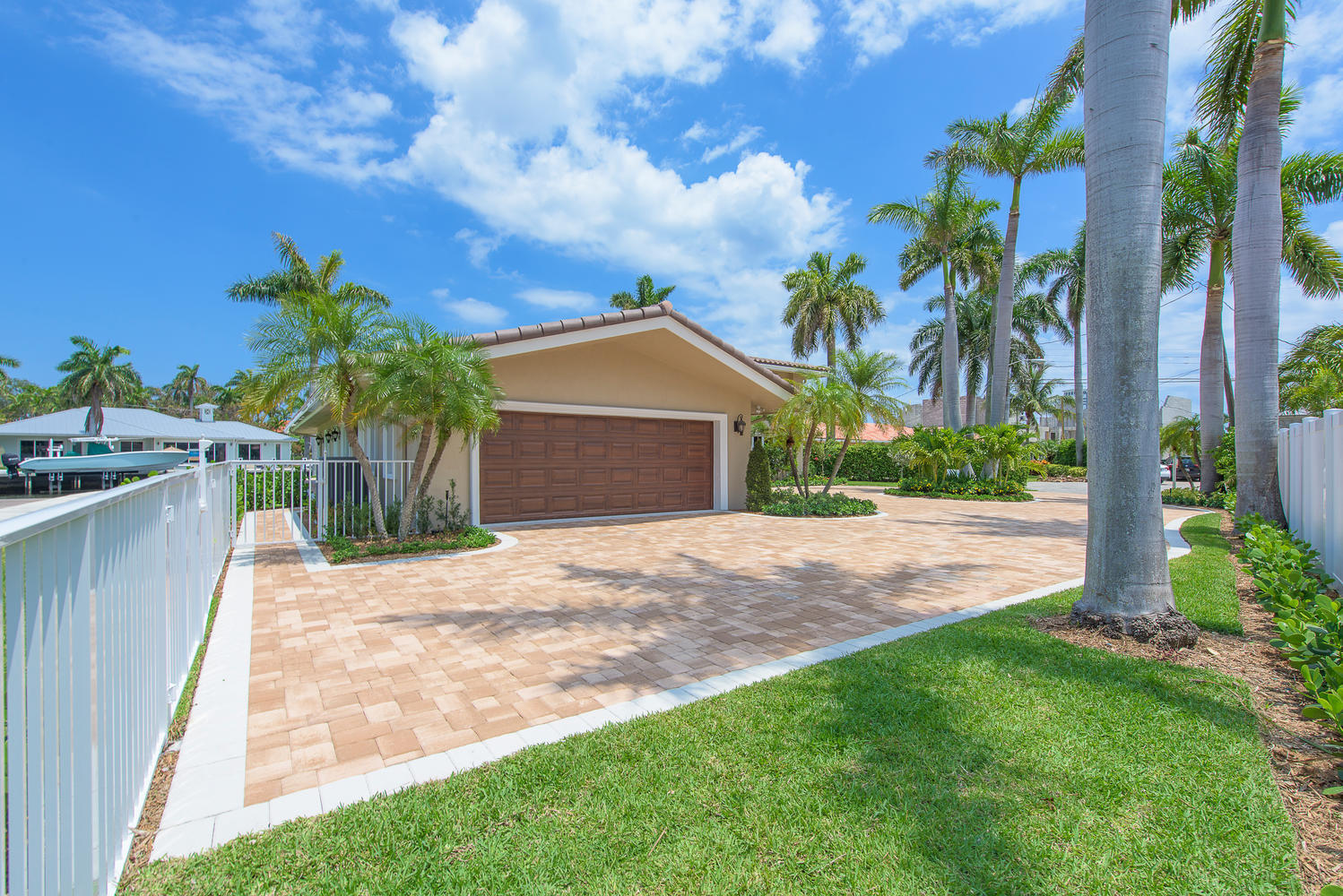 SANTA BARBARA SHORES - Residential