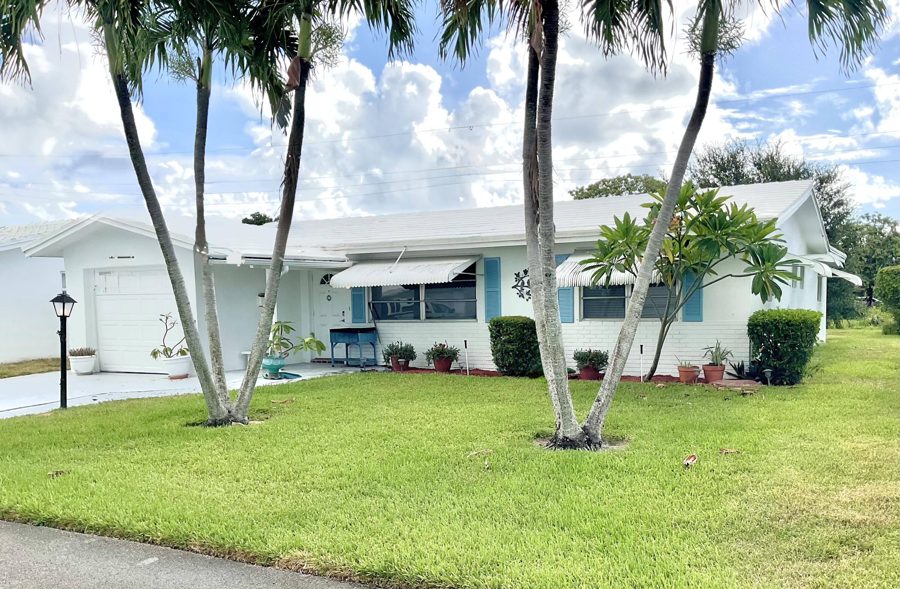 Priced to sell!! Amended Edgewood model 2 bedrooms 1 very large bath with double sinks, walk-in-shower, jacuzzi tub and bidet. Large open kitchen with plenty of cabinet space, new appliances. Ceiling fans in every room. Entire house is freshly cleaned and painted. PAID REC LEASE.Located in an active 55+ community with 18 hole golf course, no fees to owners. Bocce ball, workshop, corn hole, and many clubs and activities.