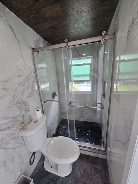 Tiny photo for 2340 NE 8th Avenue, Pompano Beach, FL 33064 (MLS # B26089958)