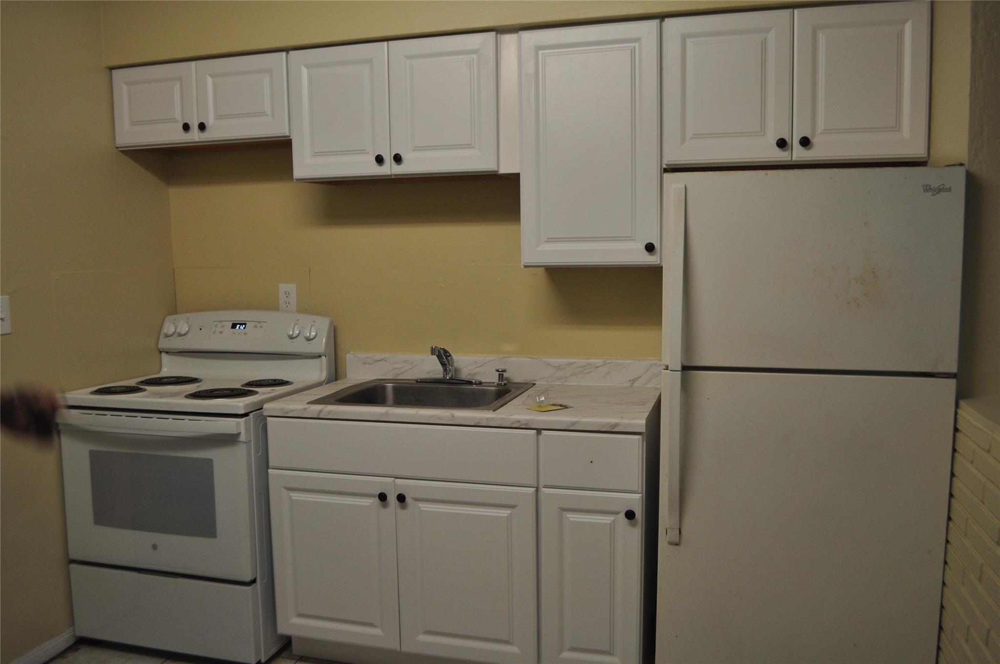 Welwyn Park 35-16 B - Residential Lease