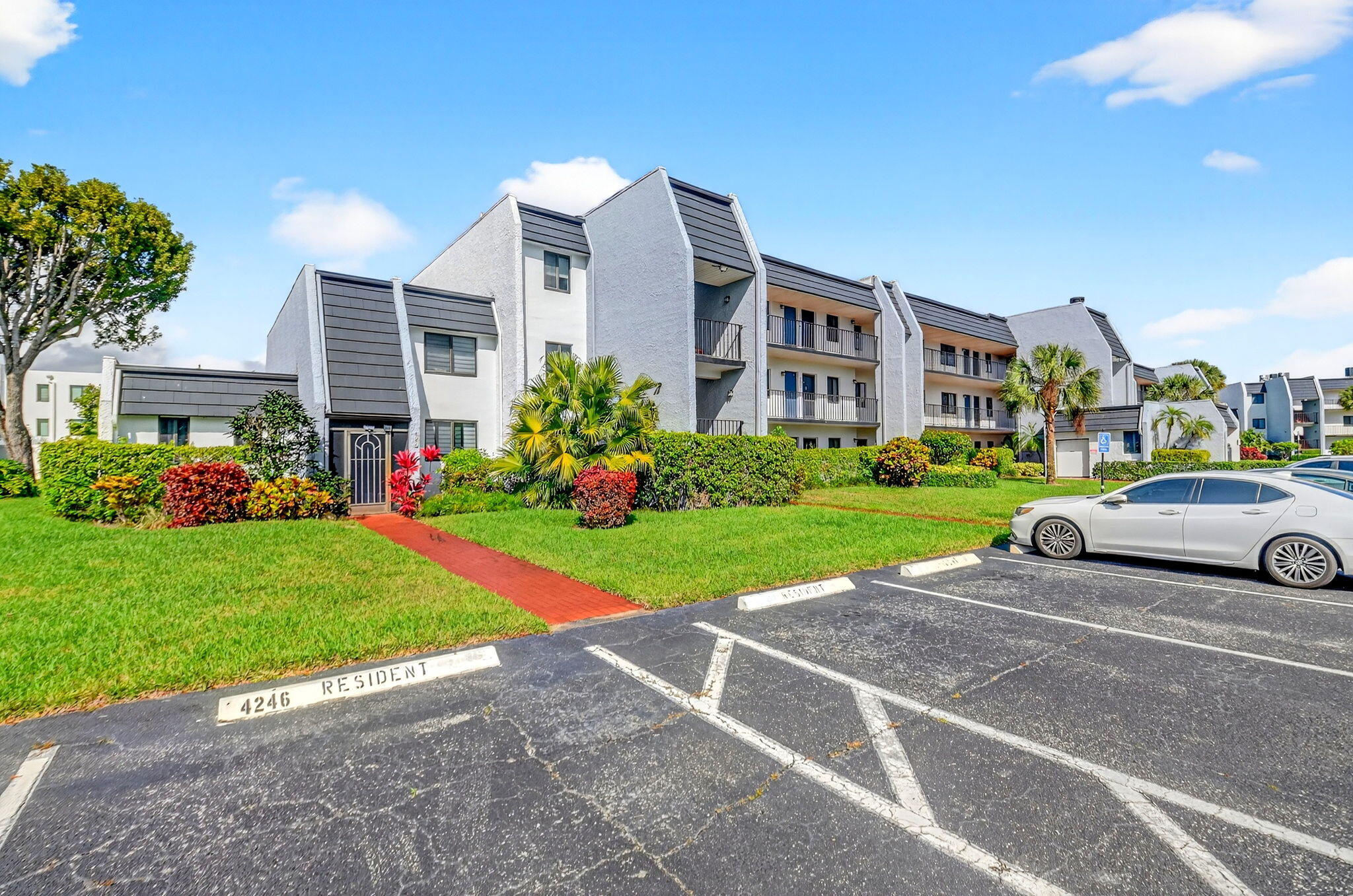 4248 Deste Court 304