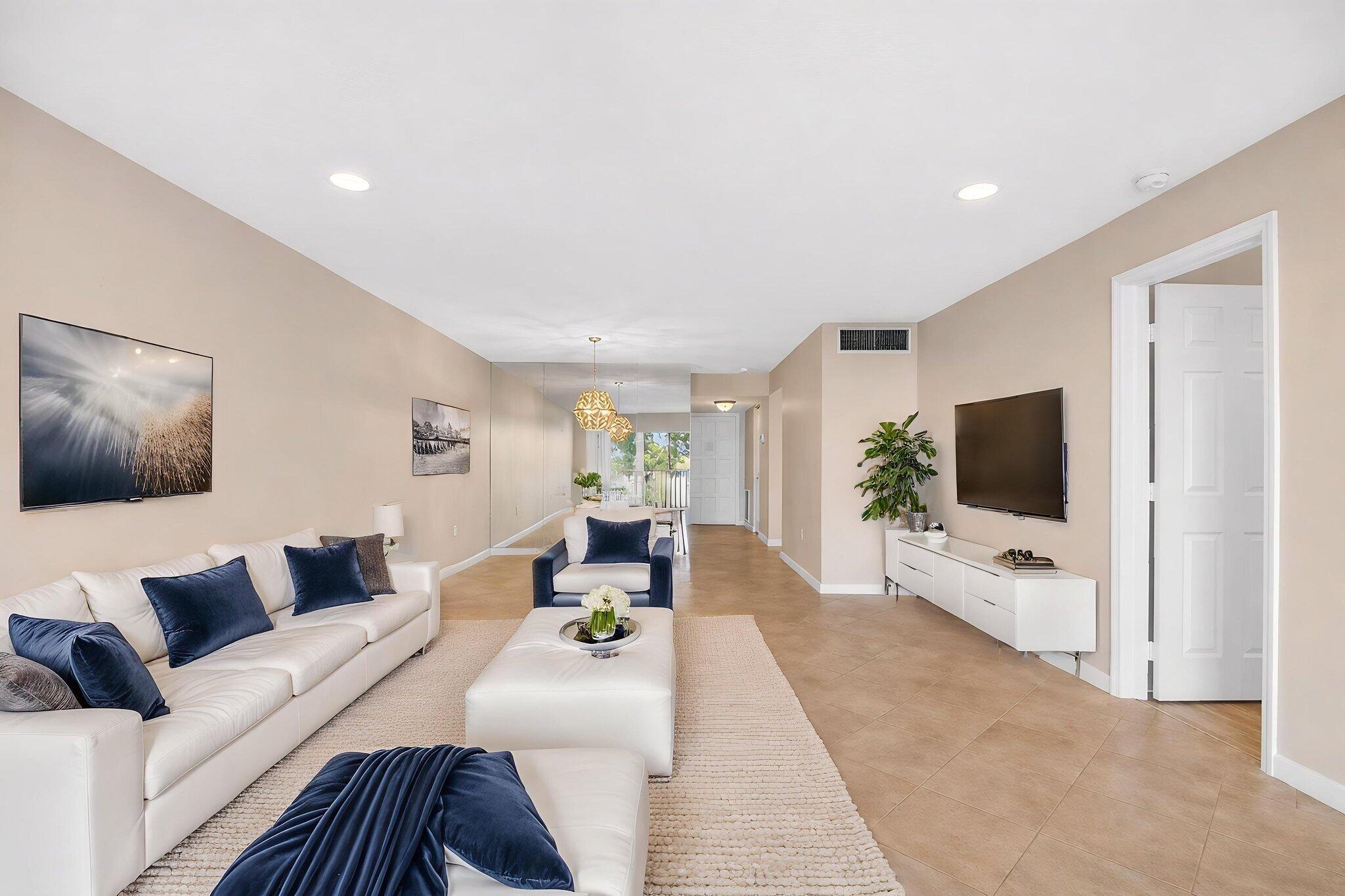 FOUNTAINS OF PALM BEACH CONDO 5 - Residential