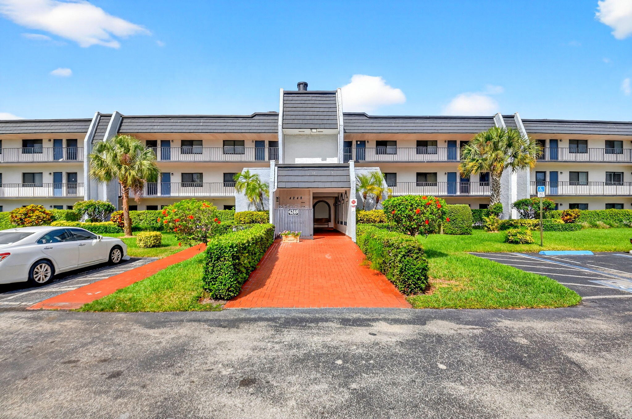 4248 Deste Court 304