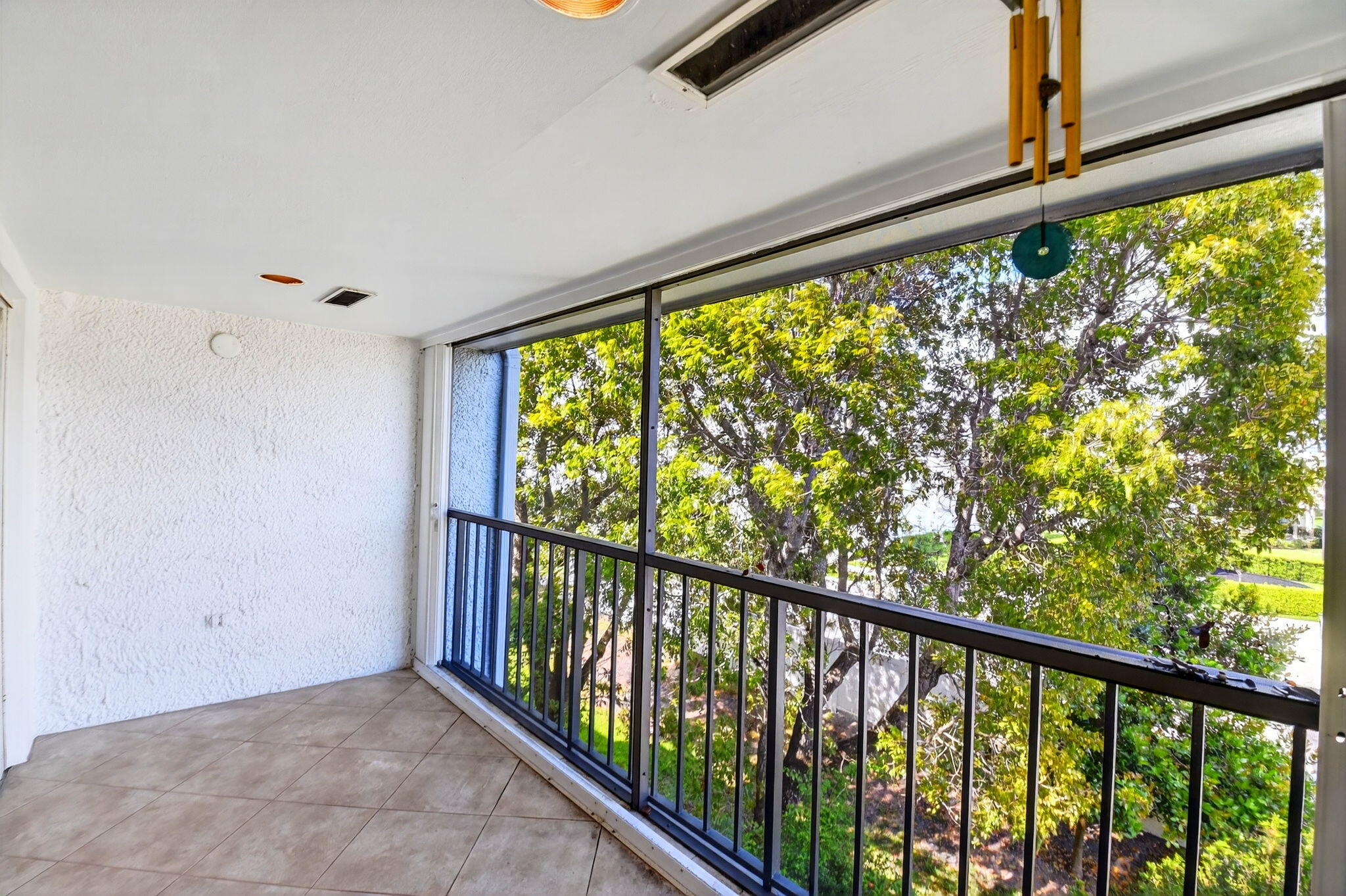 FOUNTAINS OF PALM BEACH CONDO 5 - Residential