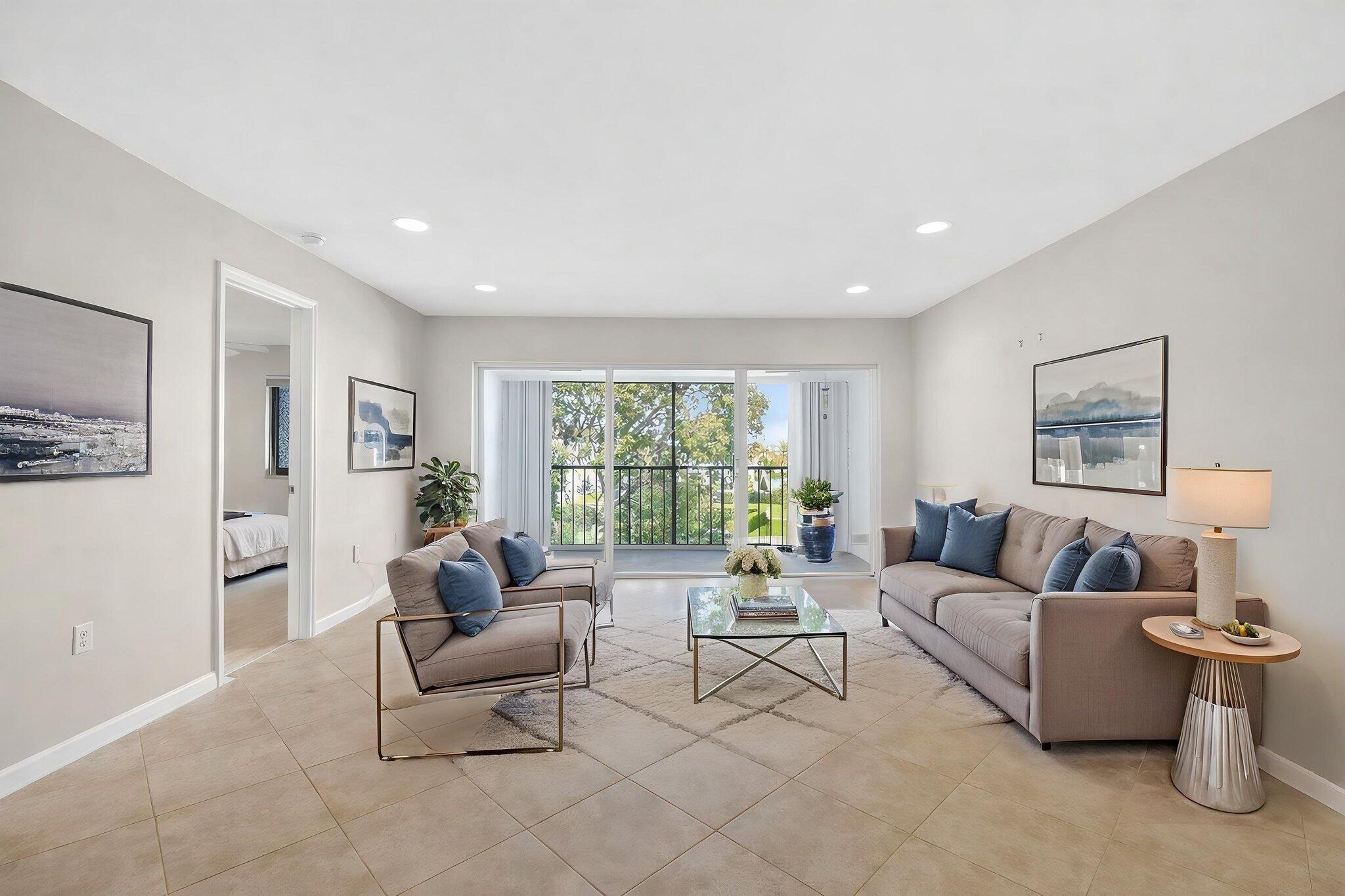 FOUNTAINS OF PALM BEACH CONDO 5 - Residential