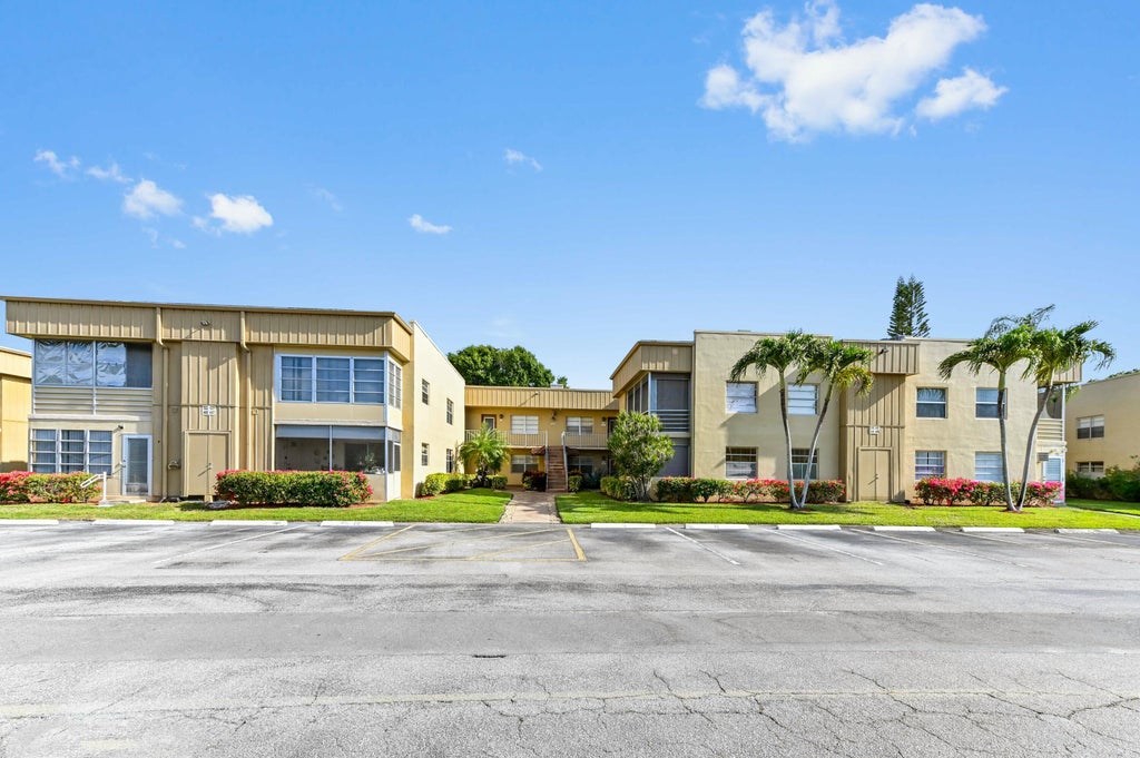 Photo of 495 Capri K, Delray Beach, FL 33484 (MLS # R11084710)