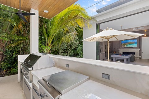 Tiny photo for 735 W Fern Drive, Boca Raton, FL 33432 (MLS # B26079128)