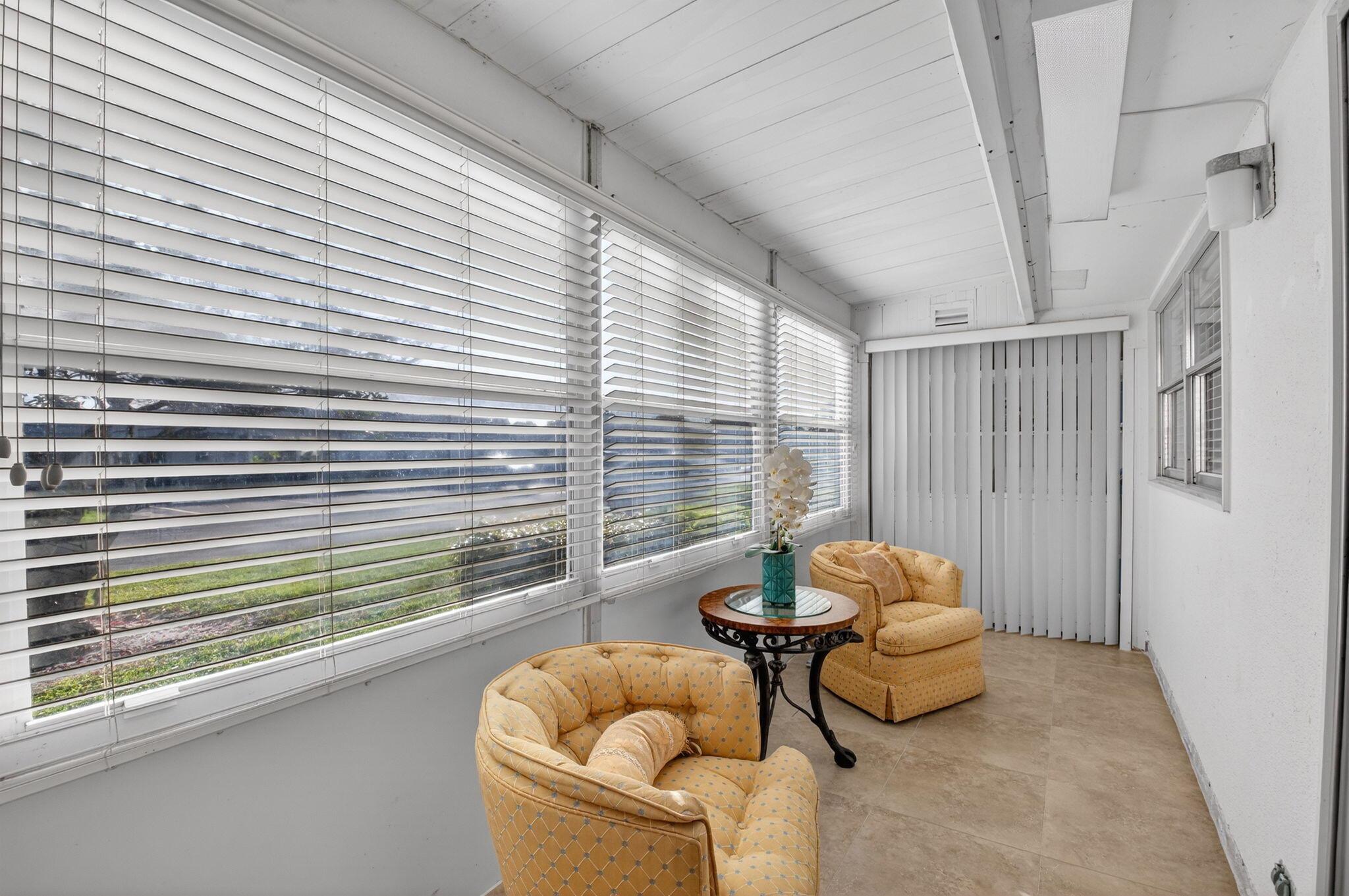 KINGS POINT VALENCIA COND - Residential Lease