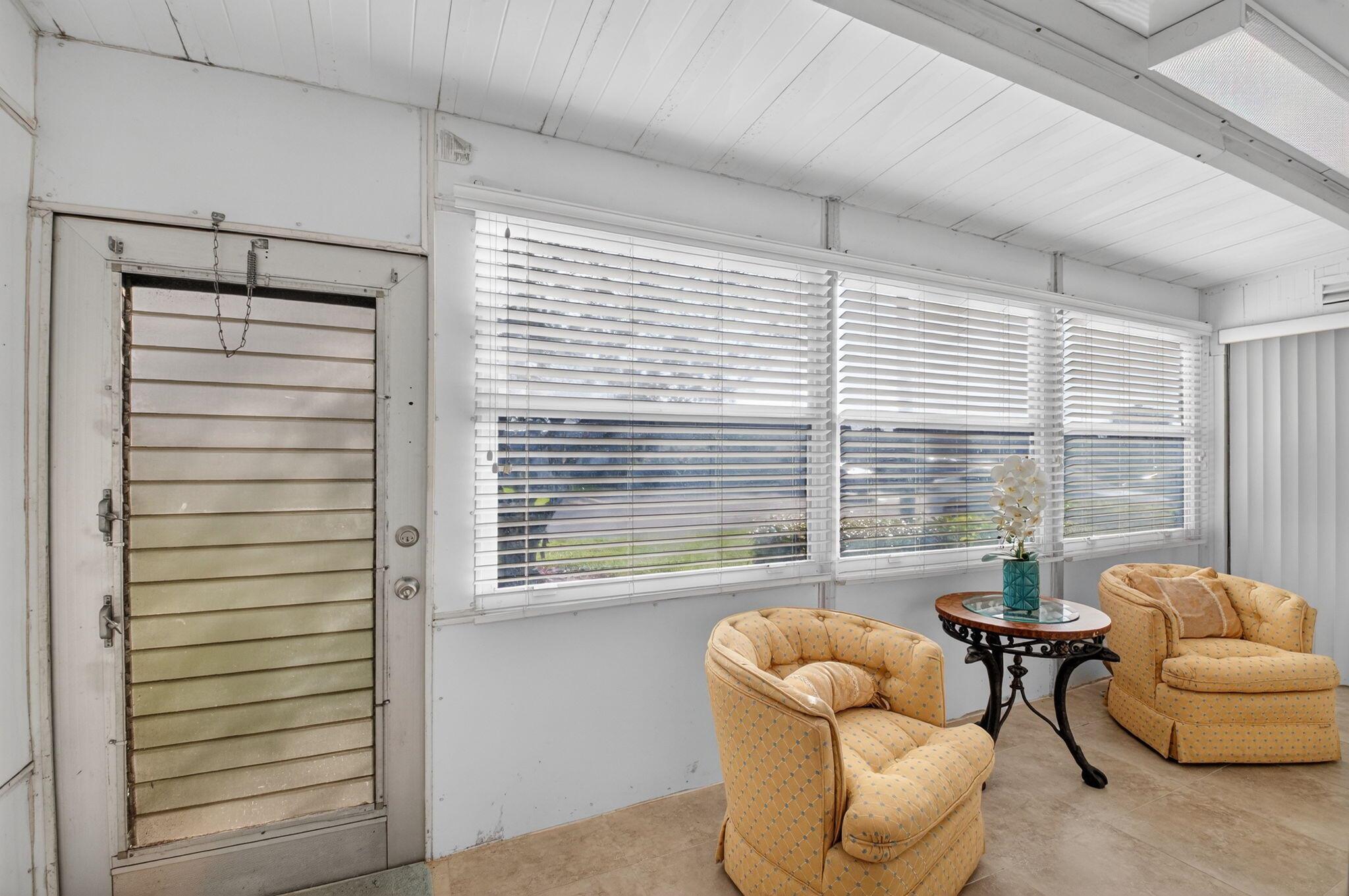 KINGS POINT VALENCIA COND - Residential Lease