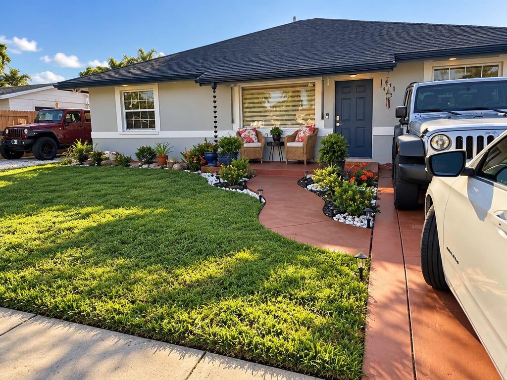 Photo of 1433 SW 49th Avenue, Fort Lauderdale, FL 33317 (MLS # B26082902)