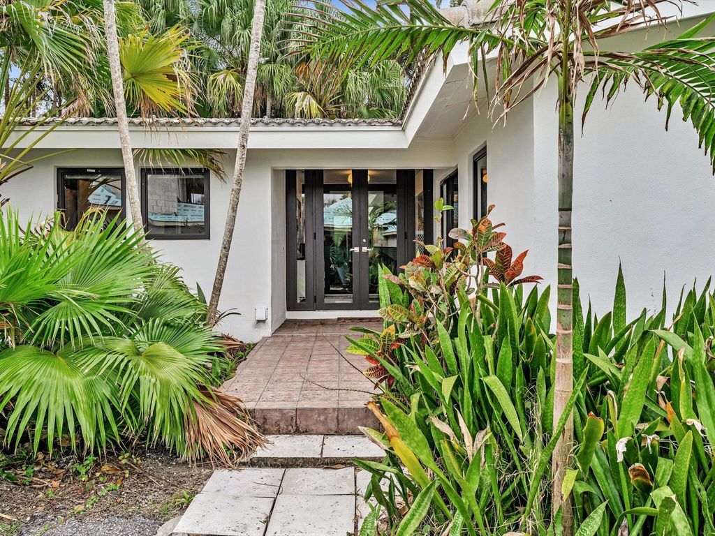 Photo of 6010 N Ocean Boulevard, Ocean Ridge, FL 33435 (MLS # R10952962)