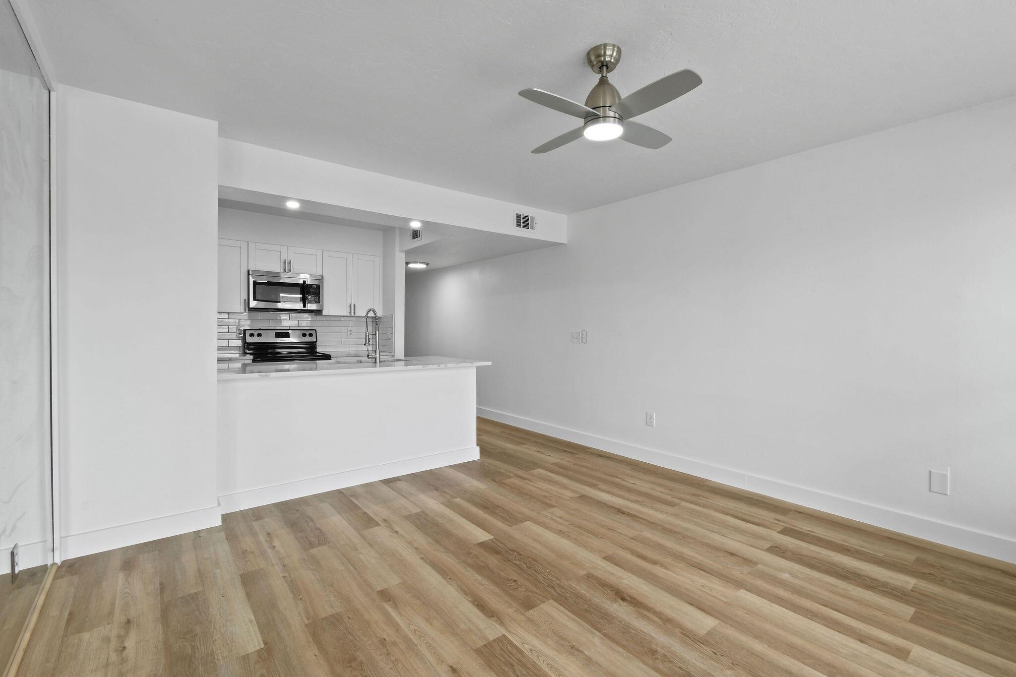 CYPRESS POINT CONDOc - Residential