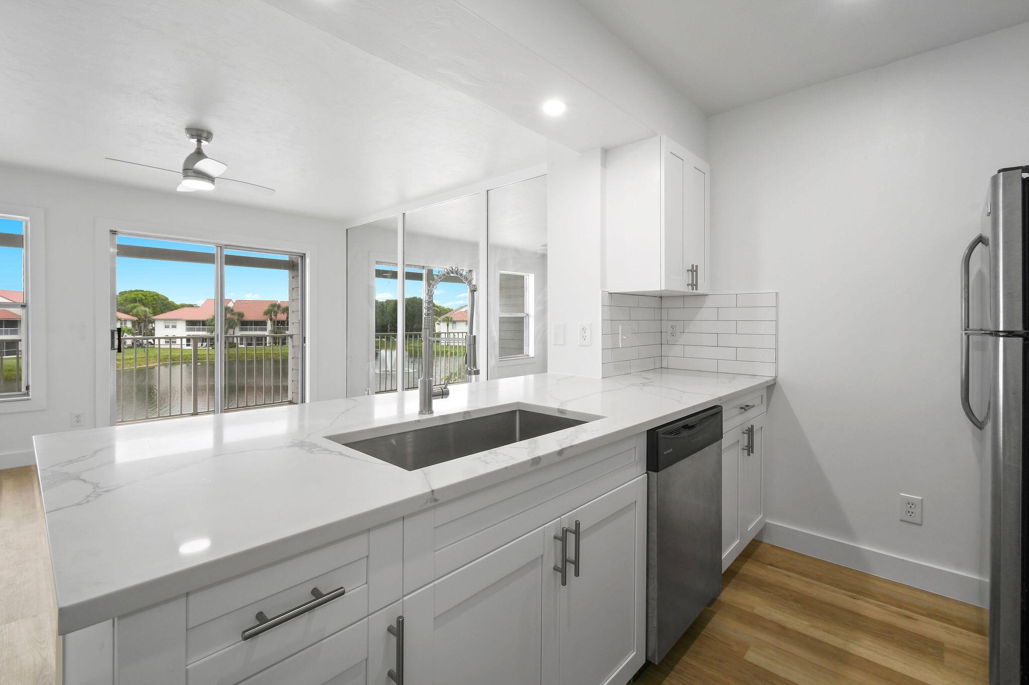 CYPRESS POINT CONDOc - Residential