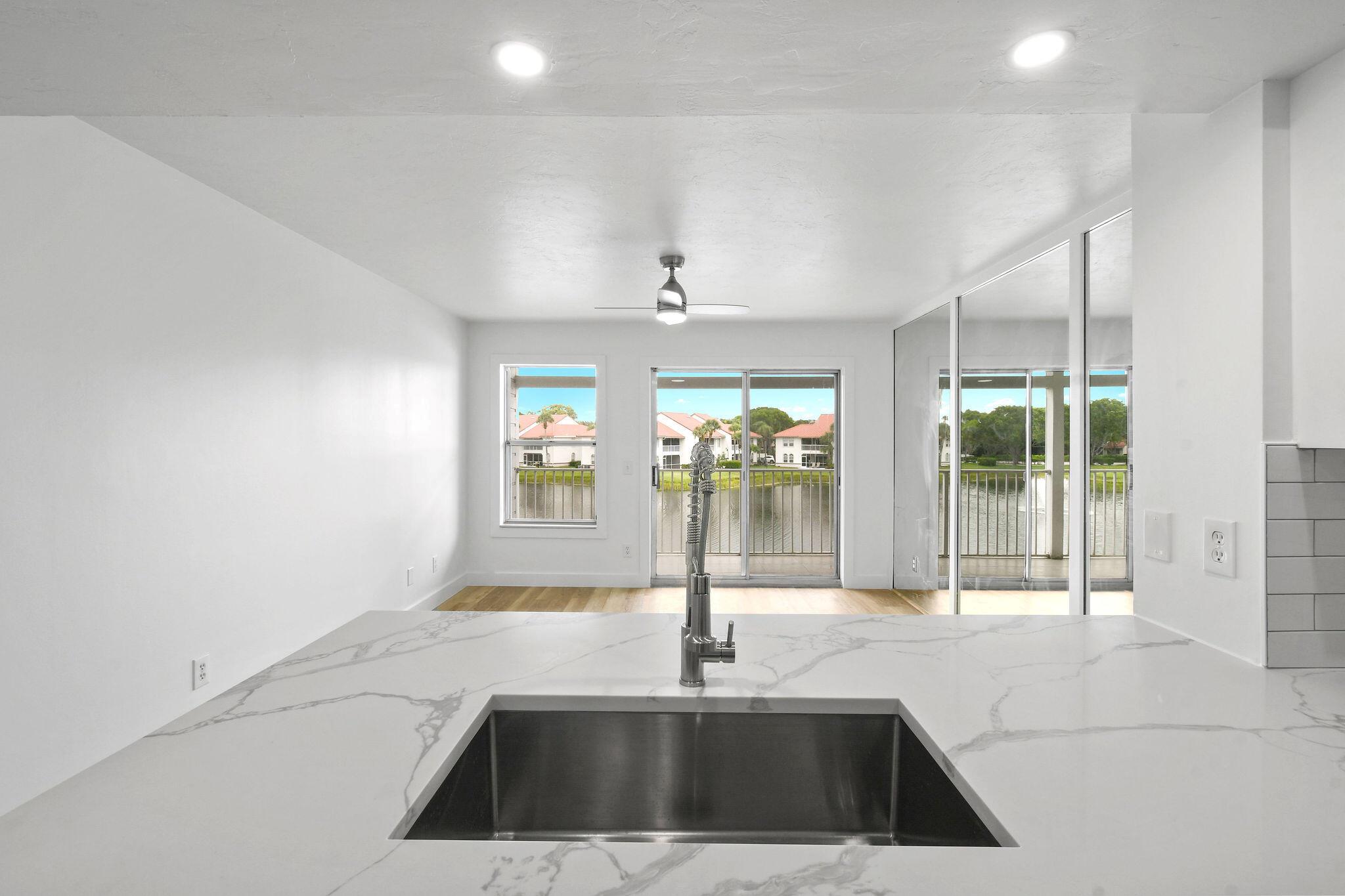 CYPRESS POINT CONDOc - Residential