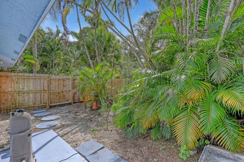 Tiny photo for 799 Huff Road, Haverhill, FL 33415 (MLS # B26089929)