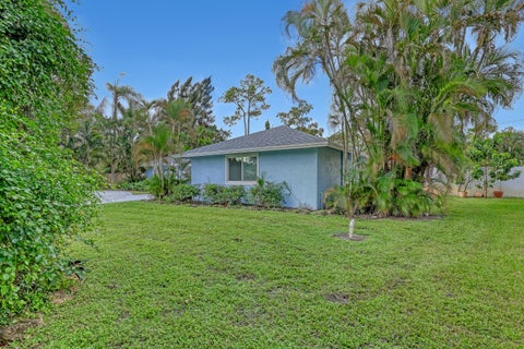 Tiny photo for 799 Huff Road, Haverhill, FL 33415 (MLS # B26089929)
