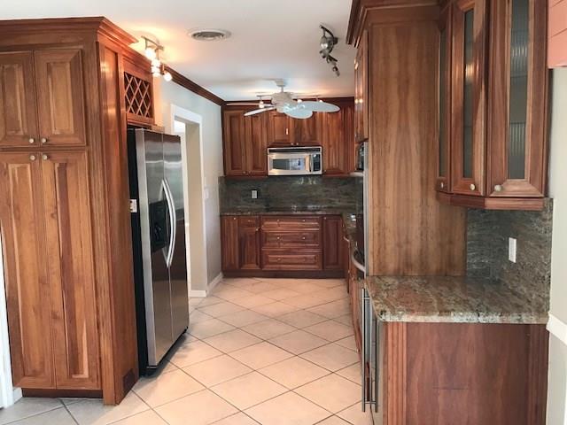 LANDINGS FIRST SEC - Residential Lease