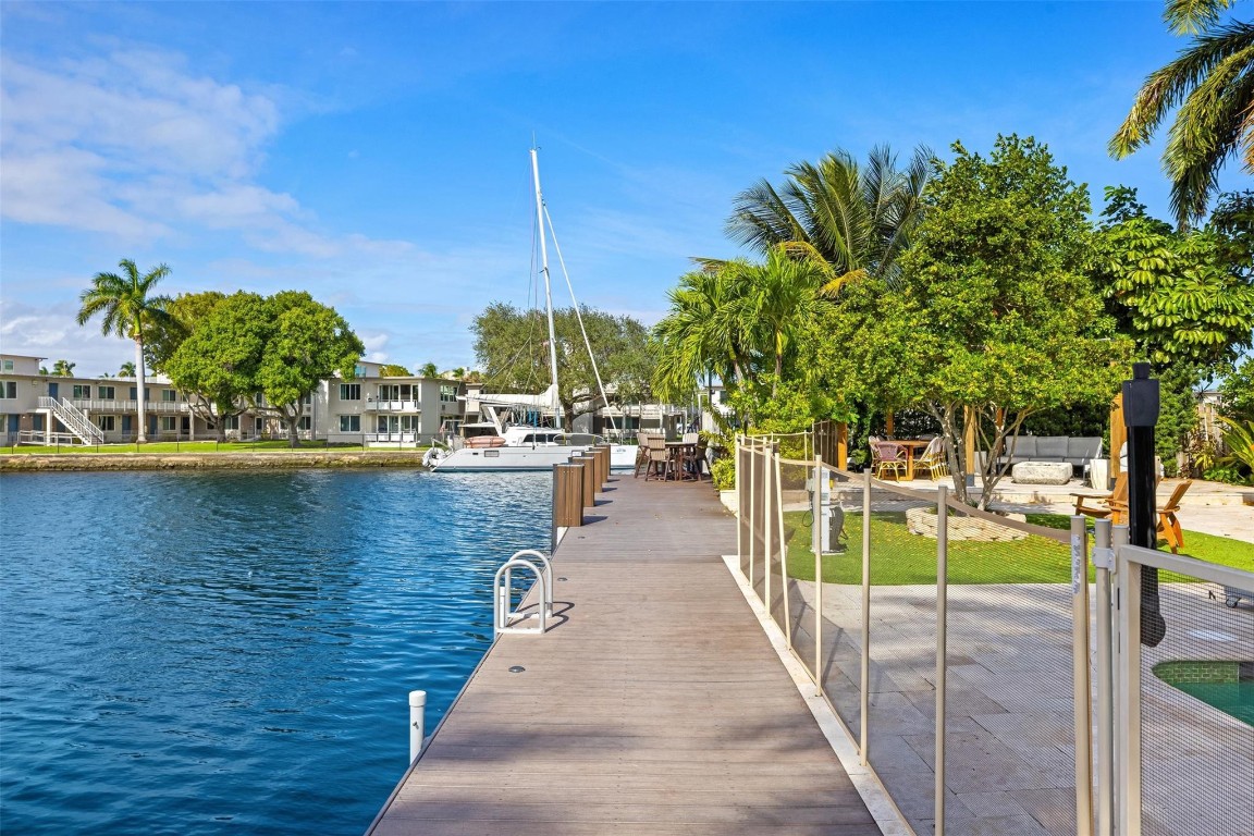 Sunrise Key 45-6 B - Residential