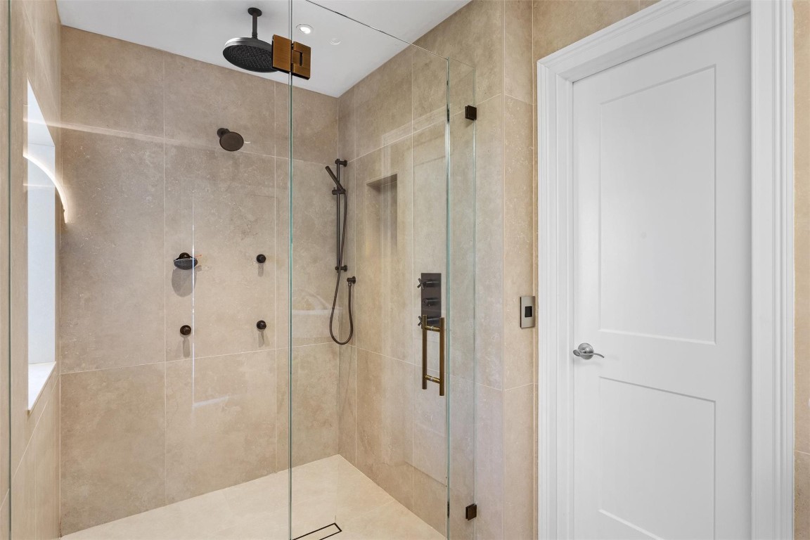 Sunrise Key 45-6 B - Residential