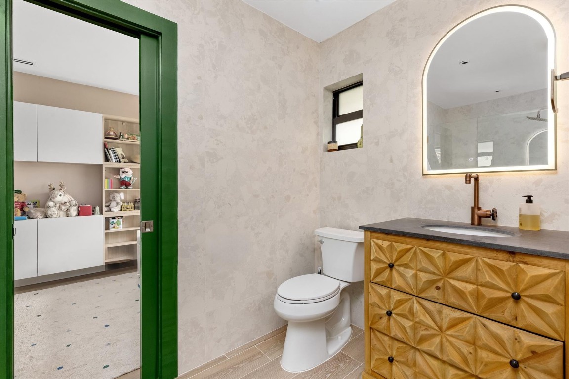 Sunrise Key 45-6 B - Residential