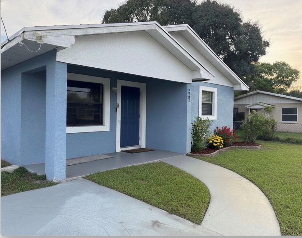 Photo of 2903 Avenue R, Fort Pierce, FL 34947 (MLS # F10545377)