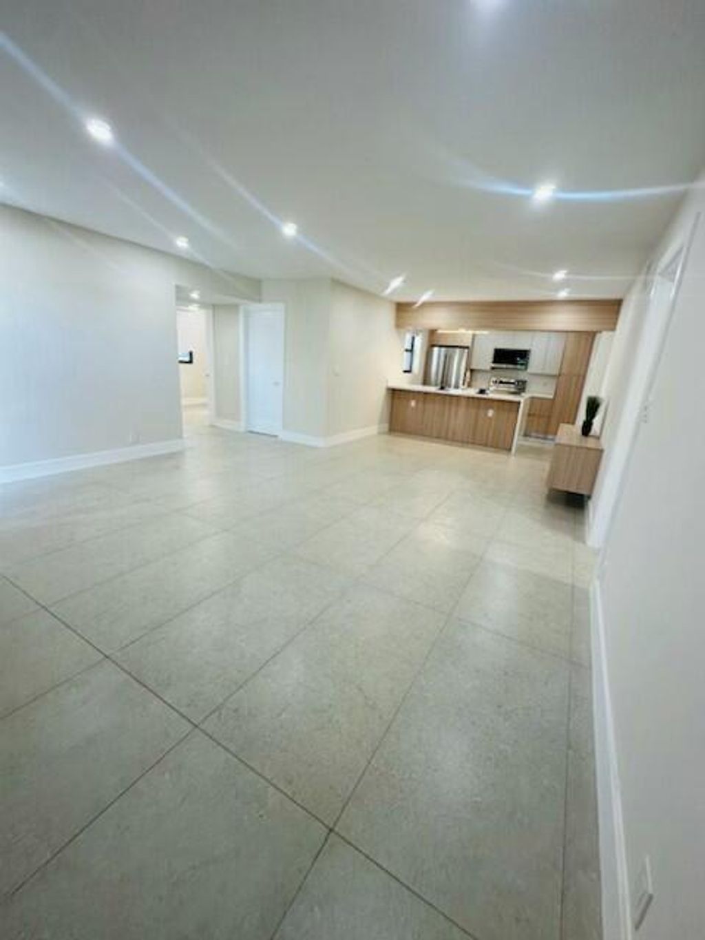 Photo of 327 Kingsbridge Street, Boca Raton, FL 33487 (MLS # R11120405)