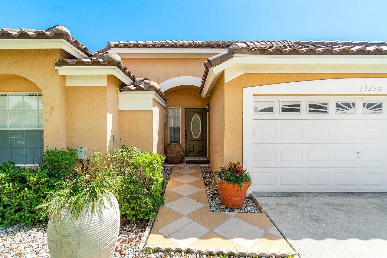 FAIRWAY COVE OF WELLINGTON - Residential Lease