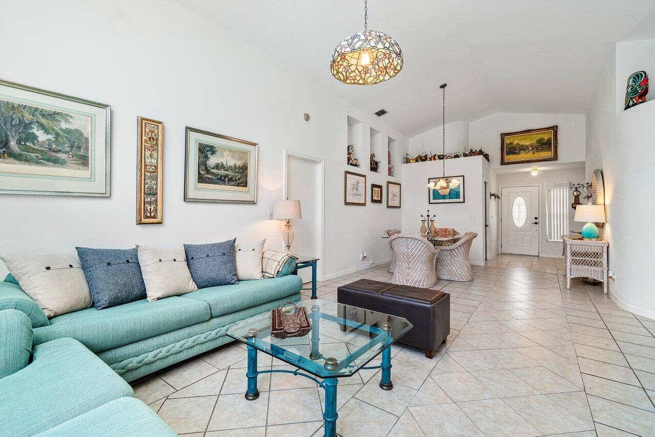 FAIRWAY COVE OF WELLINGTON - Residential Lease