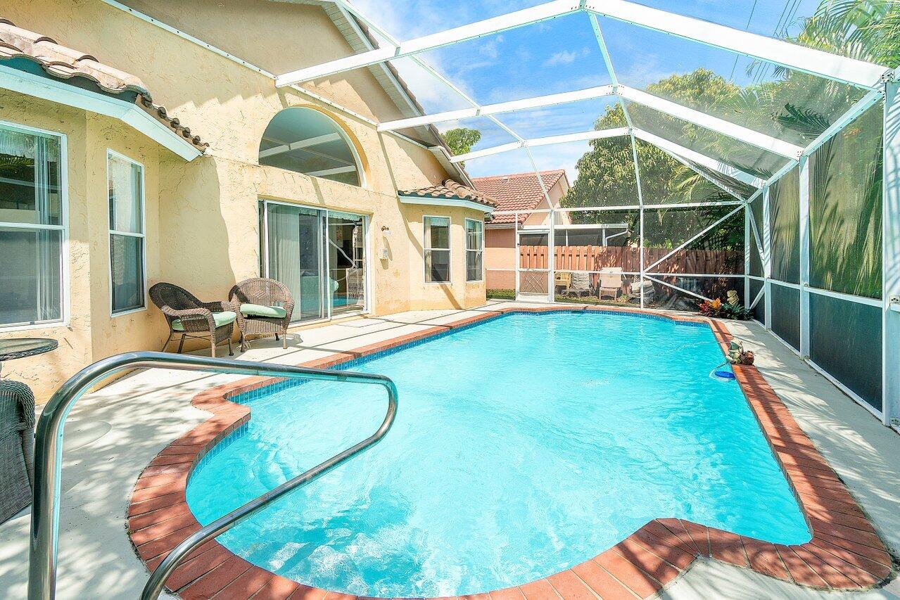 FAIRWAY COVE OF WELLINGTON - Residential Lease