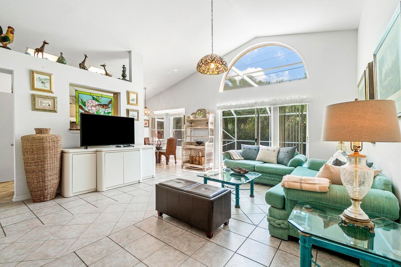 FAIRWAY COVE OF WELLINGTON - Residential Lease