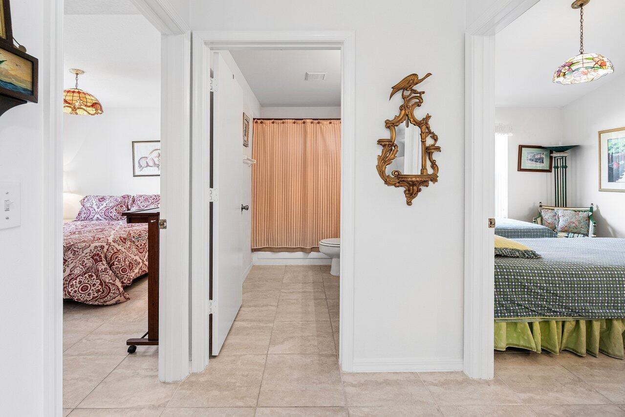 FAIRWAY COVE OF WELLINGTON - Residential Lease