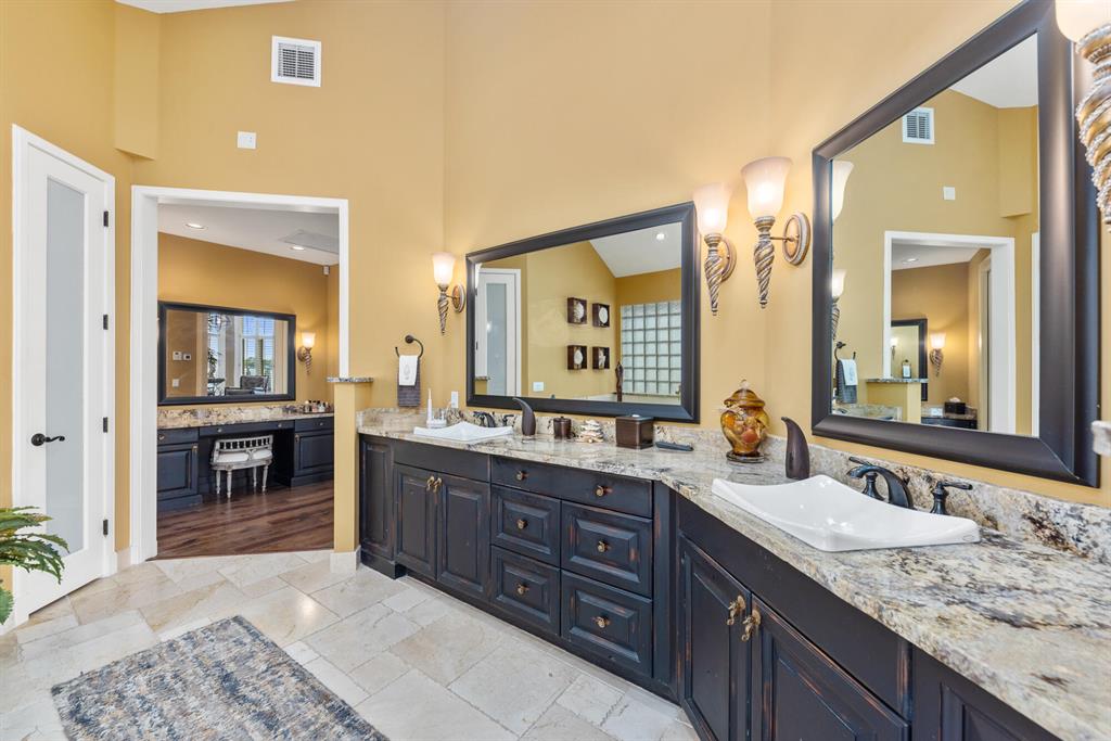 BAY POINTE - Residential