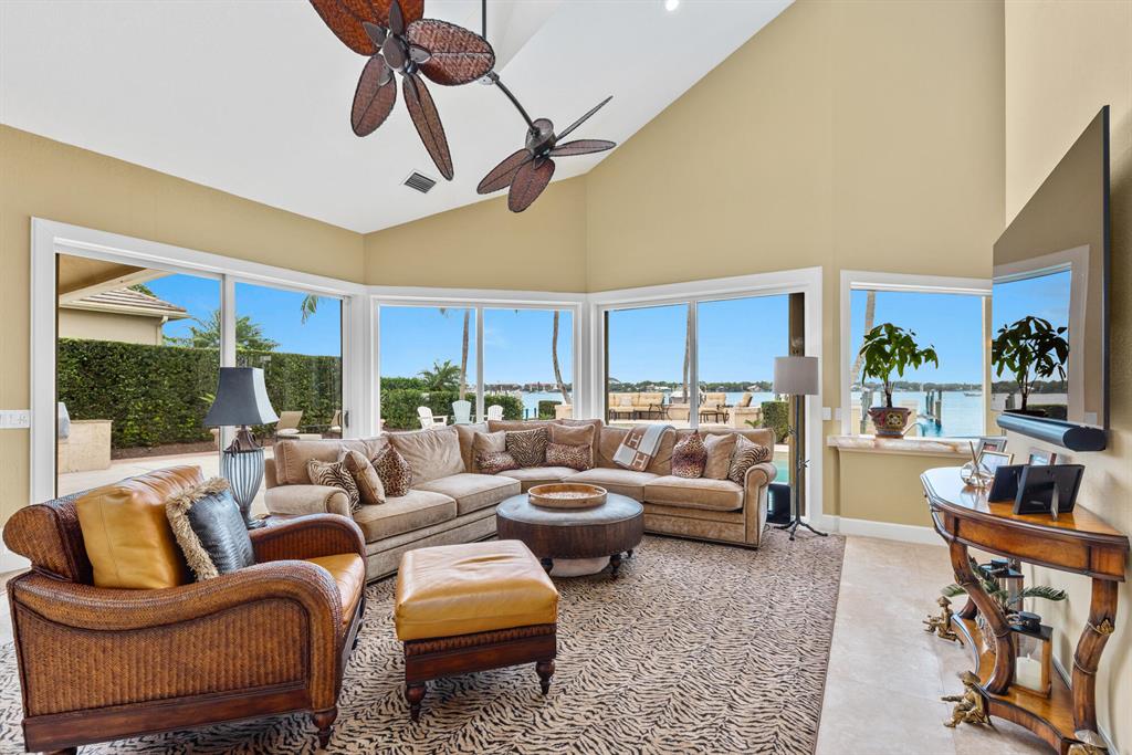 BAY POINTE - Residential