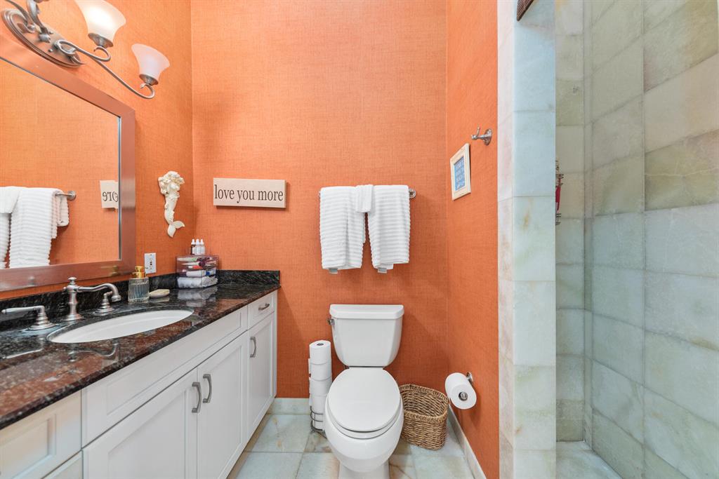 BAY POINTE - Residential