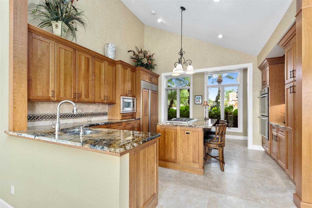 BAY POINTE - Residential