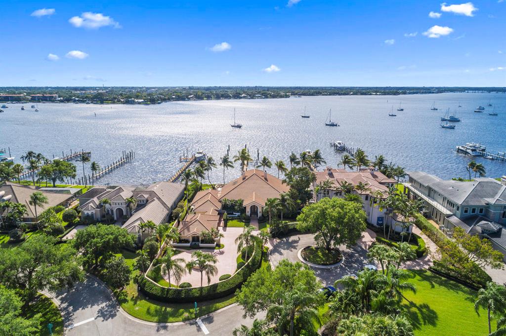 BAY POINTE - Residential