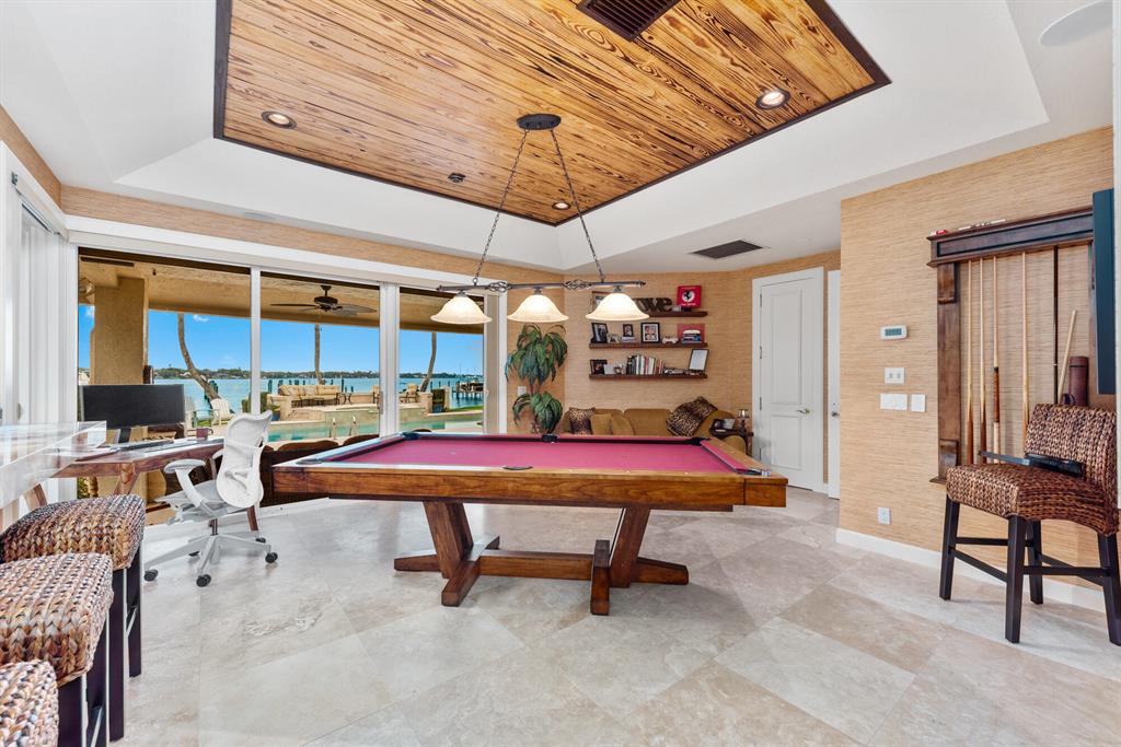 BAY POINTE - Residential