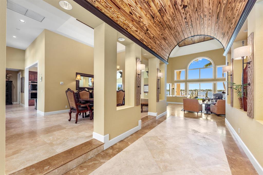 BAY POINTE - Residential