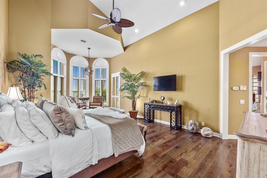 BAY POINTE - Residential