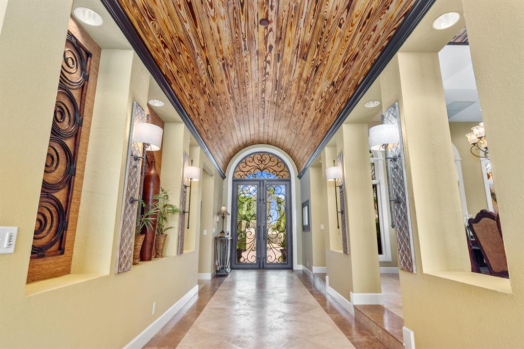 BAY POINTE - Residential