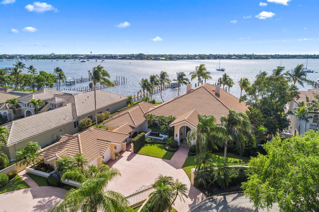 BAY POINTE - Residential