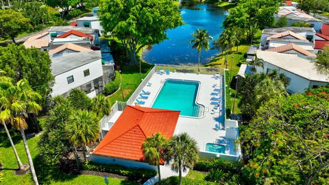 A home in Deerfield Beach