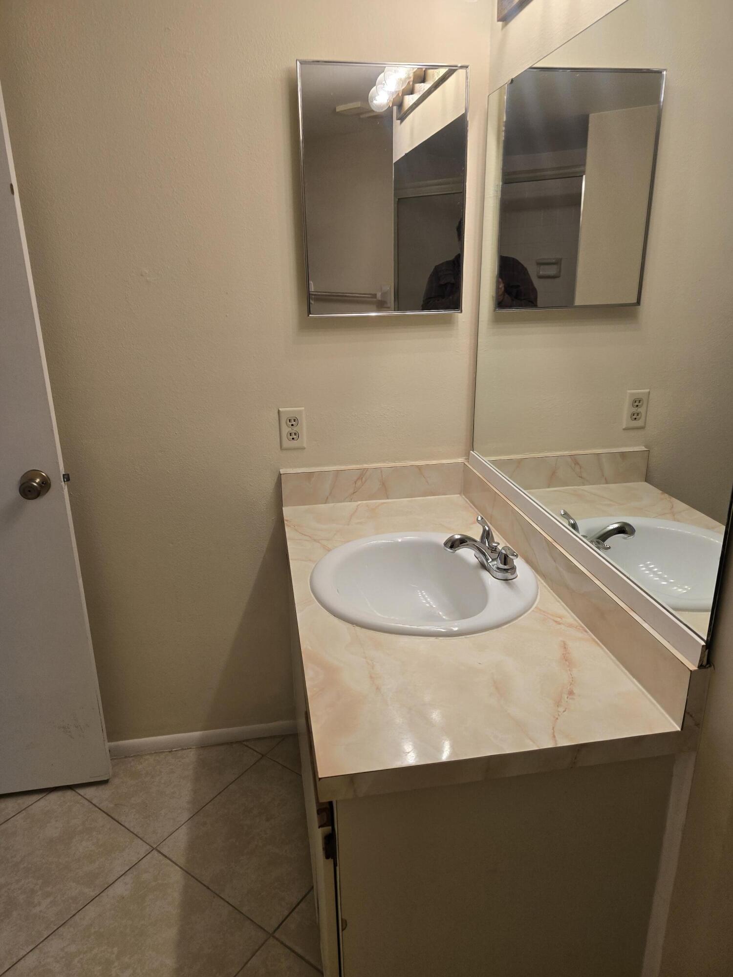 Midport Place I, A Condominium - Residential Lease