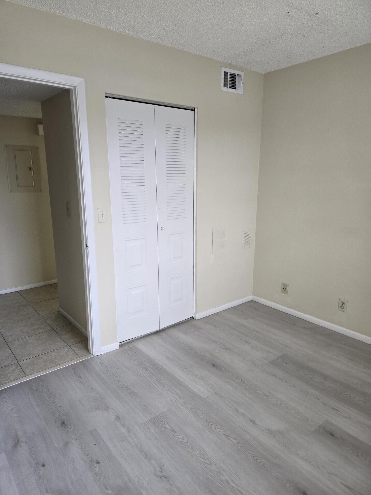 Midport Place I, A Condominium - Residential Lease