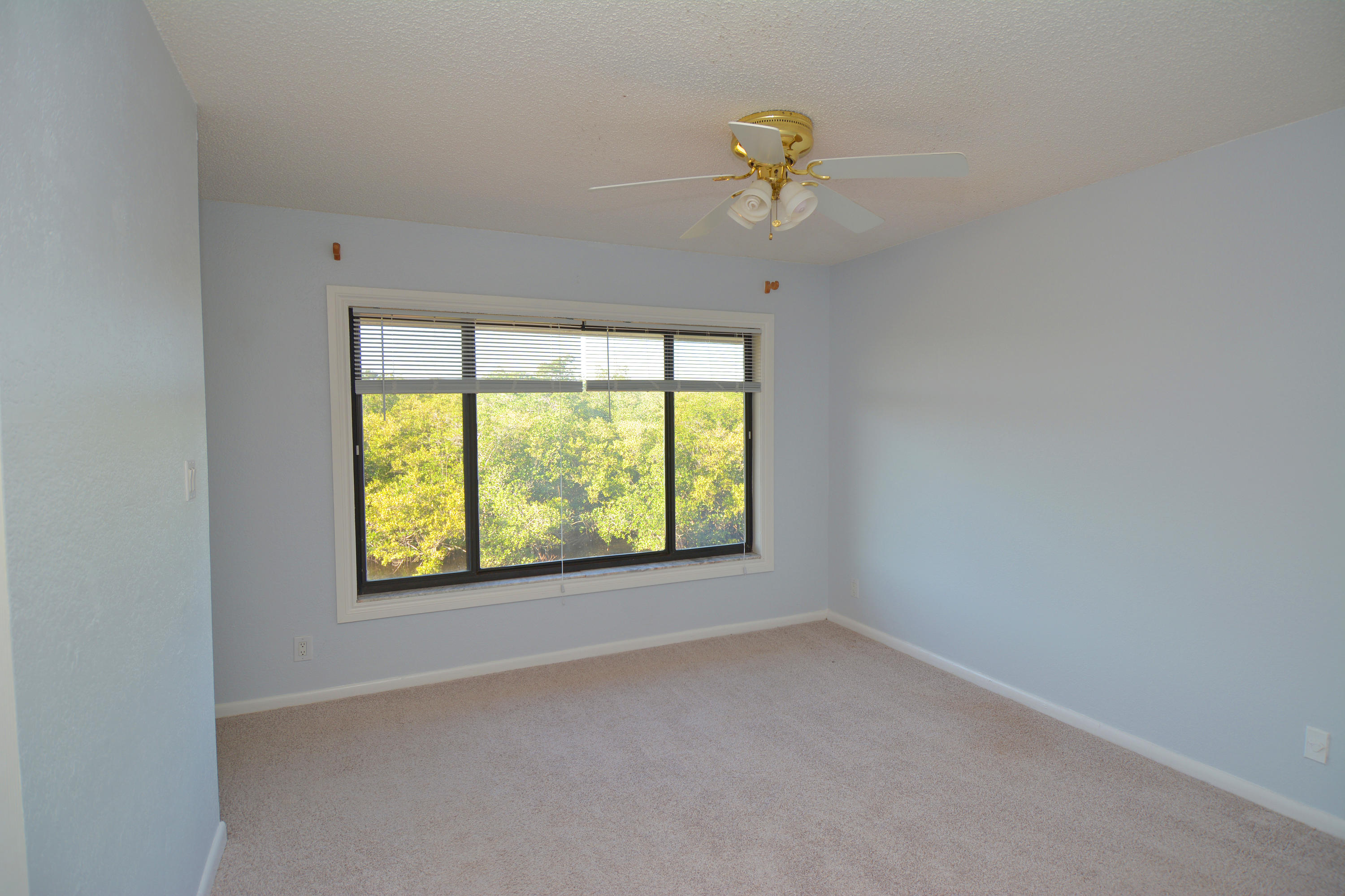 POPPLETON CREEK CONDO - Residential