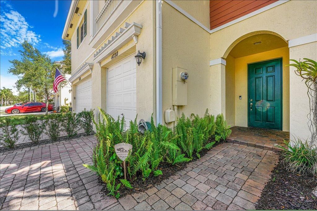 Photo of 4738 Sundance Way, Davie, FL 33328 (MLS # R11087500)