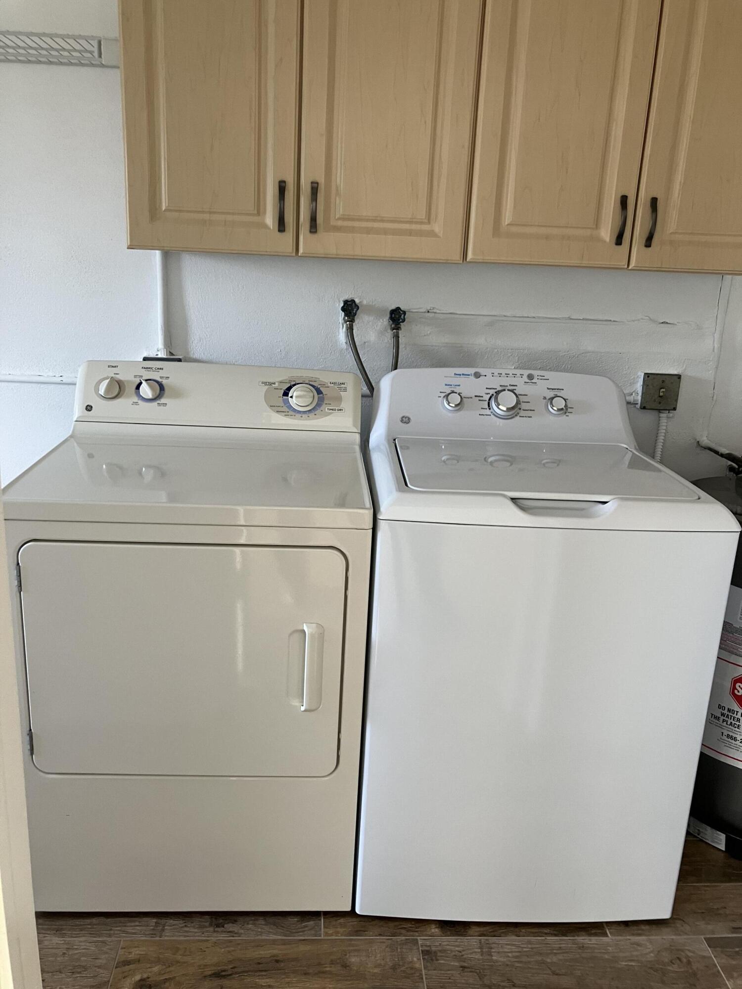 CRESTHAVEN COND TOWNHOMES SEC 3 - Residential Lease