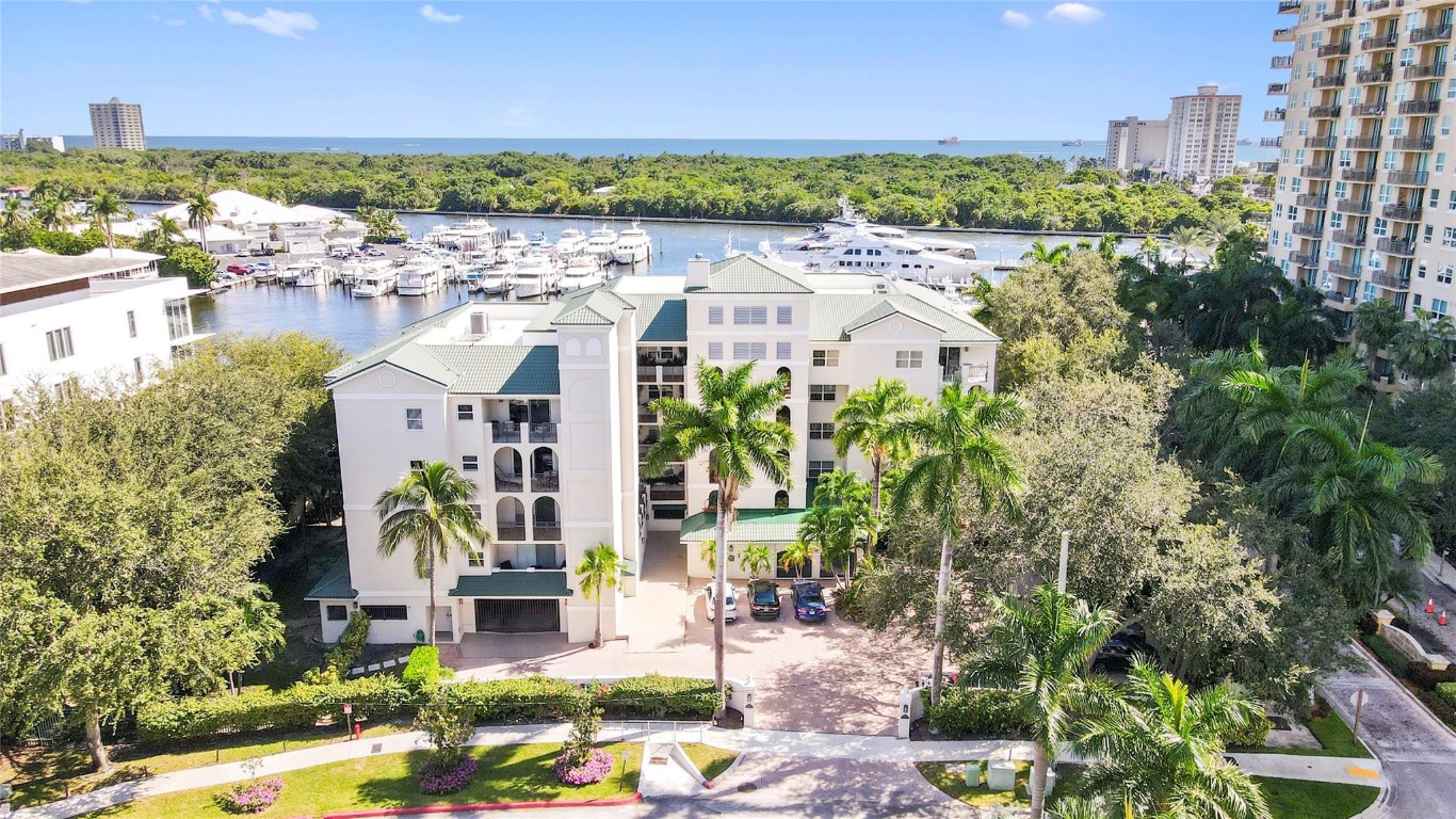VILLAS OF SUNRISE BAY - Residential