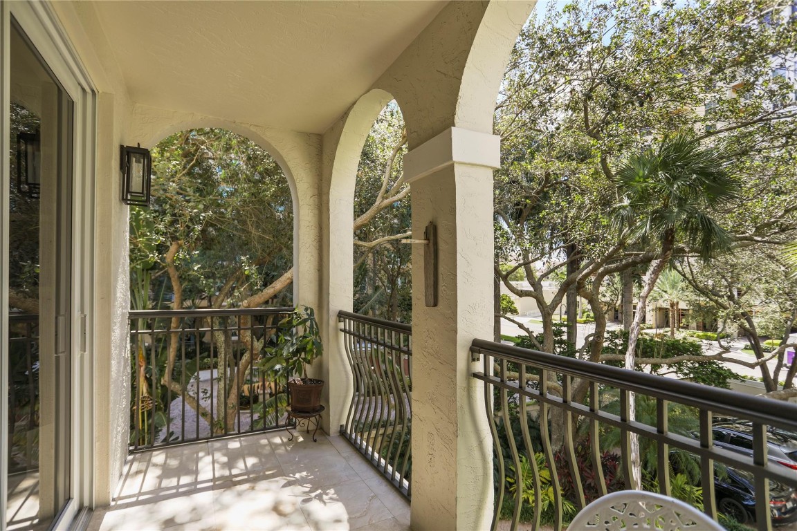 VILLAS OF SUNRISE BAY - Residential