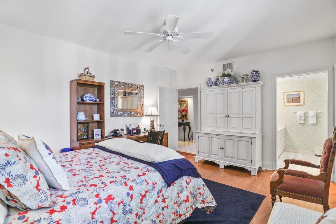 VILLAS OF SUNRISE BAY - Residential
